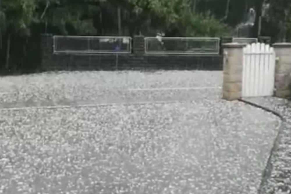 GRAD VELIČINE LEŠNIKA POGODIO NIŠ! RHMZ upozorava, nevreme se ne zaustavlja, stiže u novo PODRUČJE!