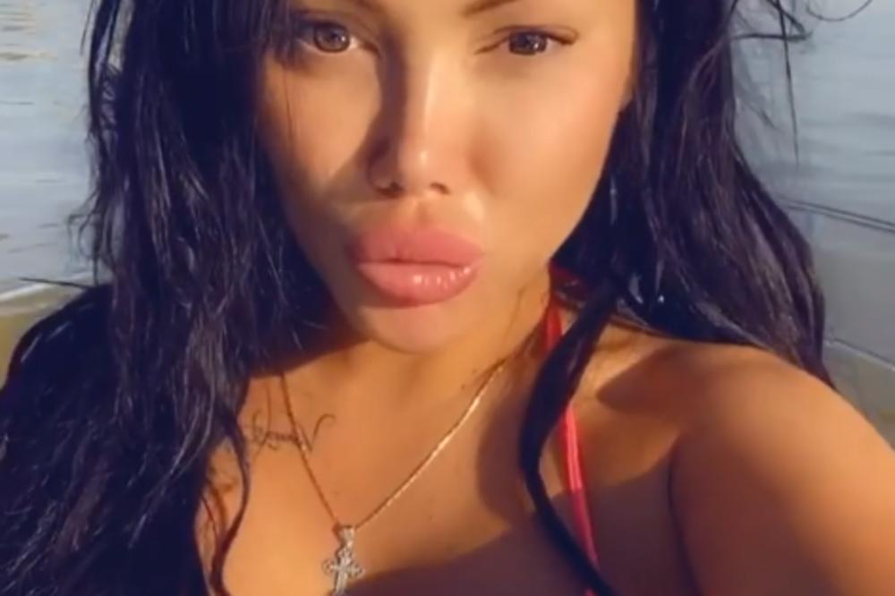 BRIGA JE ZA SVE! TAMARA ĐURIĆ POKAZALA DA JE JAČA OD RASKIDA:Vozika se u luksuznim kolima i izgleda BOLJE NEGO IKAD