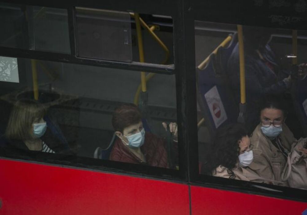 Maske, Autobus, Javni prevoz
