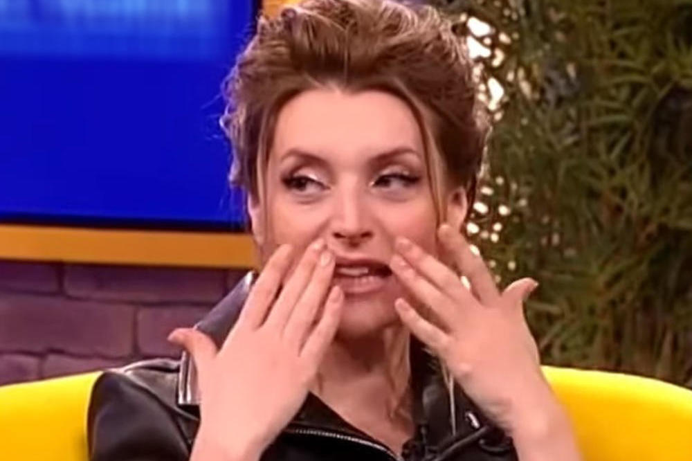 ANĐELKA PRPIĆ UHVAĆENA U ZAGRLJAJU BIVŠEG DEČKA NAŠE POZNATE PEVAČICE! Glumica nije mogla da sakrije emocije!(FOTO)