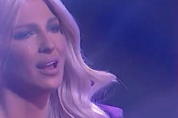 JELENA KARLEUŠA OTKAZALA KONCERT ZBOG KORONAVIRUSA! Fanovi pretužni, užasna vest