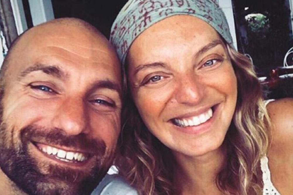 NAJČUDNIJI GOLMAN NA SVETU: Šeta se go sa ženom, nema nijednu utakmicu u Interu, a na sve to dobio je crveni karton