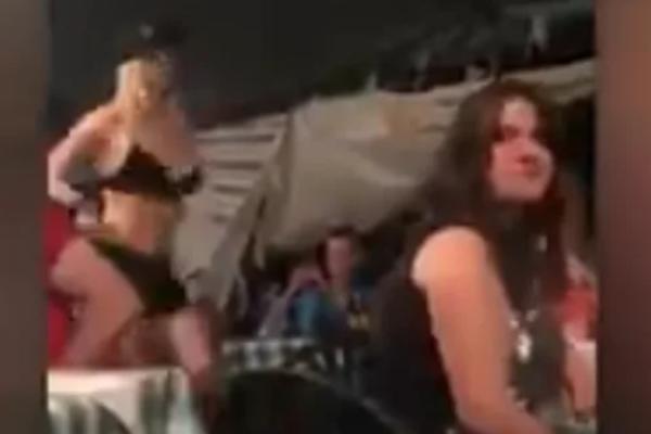 OVAJ SNIMAK TRENUTNO GLEDA CELA SRBIJA! Borimo se sa koronom, a na vašaru GOLE IGRAČICE jašu goste! KADAR NEVERA