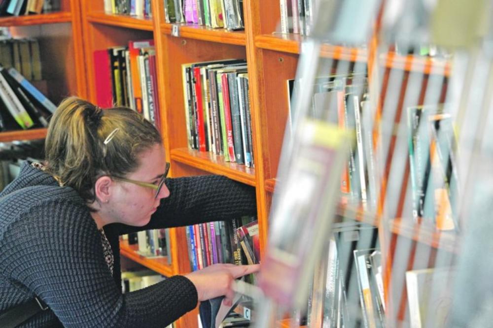 ŽENA IZ BEOGRADA JE PRE 8 GODINA UZELA KNJIGU IZ BIBLIOTEKE: Sad je završila kod izvršitelja