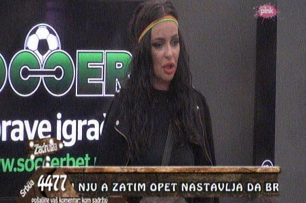 NE MOŽE BEZ ALKOHOLA! Jelena Pešić se krišom naliva! (FOTO)