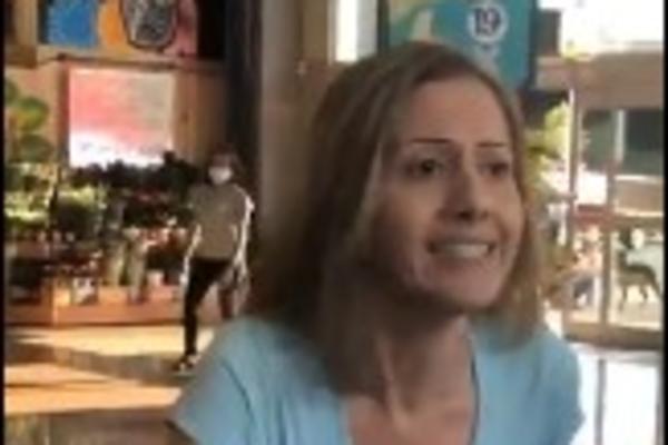 OVAJ SNIMAK JE POGLEDALO 15 MILIONA LJUDI! Tražili su joj da stavi masku, a onda je počelo... (VIDEO)