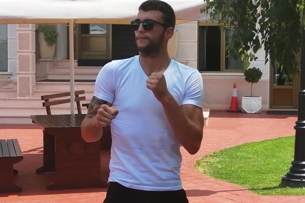 VELJKO RAŽNATOVIĆ OBJAVIO GOLU SLIKU! Ljudi, ne veruju šta vide, BOGDANIN KOMENTAR SE SAMO ČEKA! (FOTO)