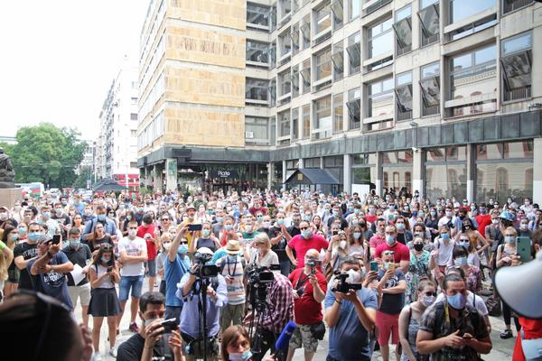 SAMO NEKI STUDENTI ĆE DOBITI POMOĆ OD DRŽAVE: Evo ko može da konkuriše I ZA KOJI IZNOS