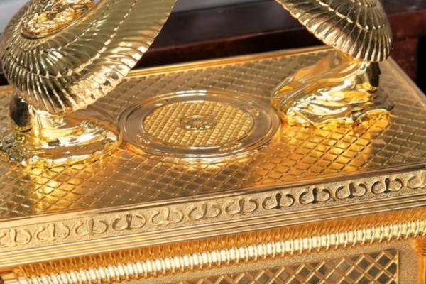 UKRADENA ZLATNA RELIKVIJ U NJUJORKU: Vredna 2 miliona evra