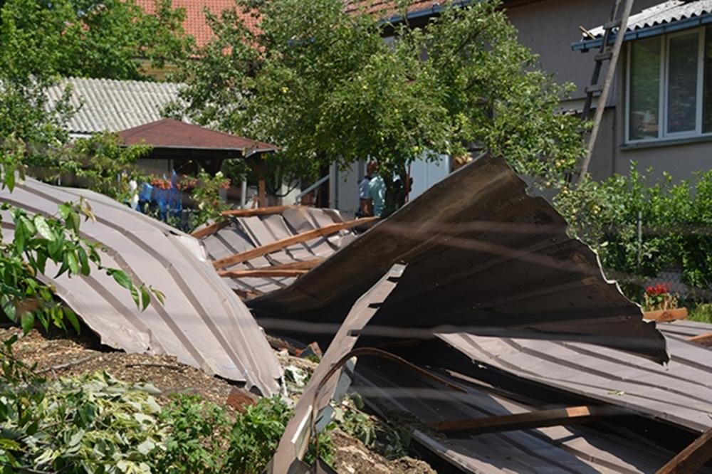 CREPOVI SU ZAVRŠILI U KREVECU MALOG NIKOLE (3) IZ KRUŠEVCA: Nevreme im je uništilo sve, dete se spasilo ZA DLAKU