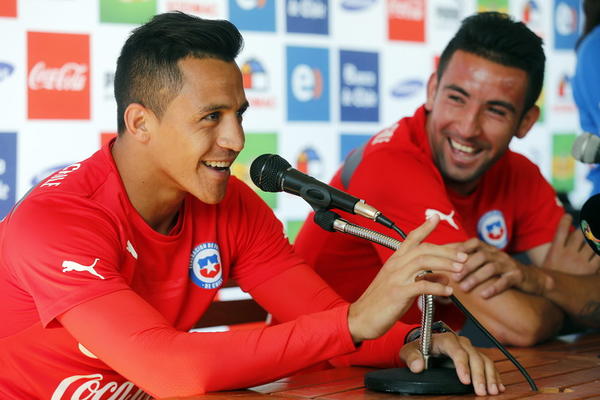 Aleksis Sančez pronašao mesto na kojem ga žele - Mančester se rešio Čileanca!