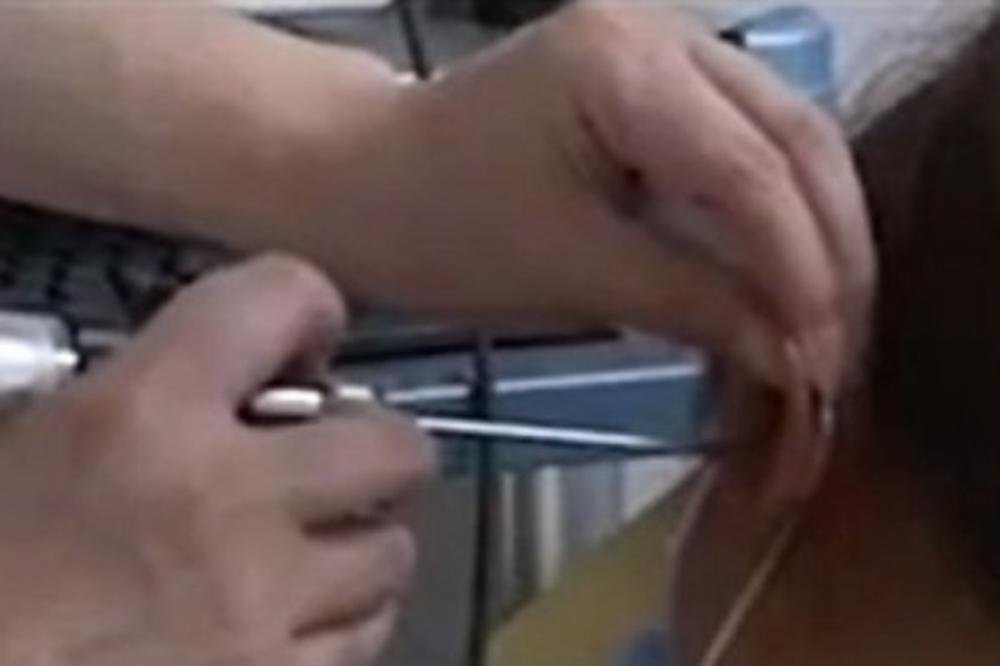 JAVIO SE NOVI SIMPTOM OMIKRONA, NAPADA I VAKCINISANE: Bolovi su užasni, ljudi u PANICI