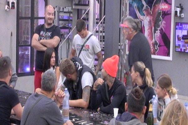 IZBAČEN PRVI FINALISTA ZADRUGE 3! Niko nije očekivao da će se to dogoditi sinoć, ON je napustio rijaliti!