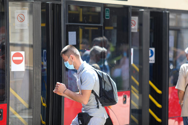 POOŠTRENA KONTROLA U PREVOZU TOKOM VIKENDA: Izrečeno preko 20 prekršajnih naloga