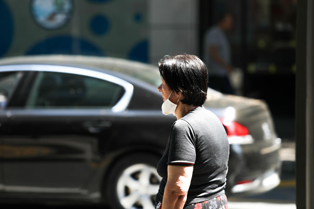 NAJNOVIJI KORONA PRESEK: Zaraženo još 77, preminulo troje pacijenata