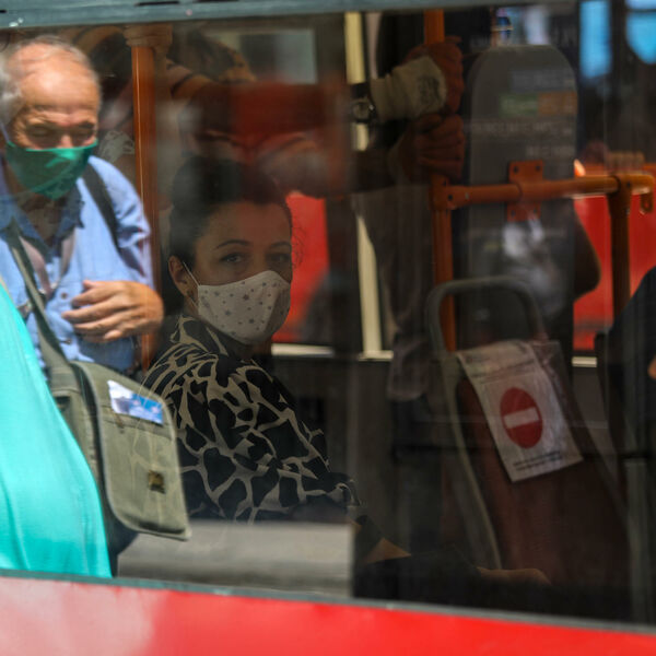 NIKAD VIŠE LJUDI NA SVETU NIJE BILO ZARAŽENO KORONOM: Ovo su današnje cifre i nimalo nisu dobre