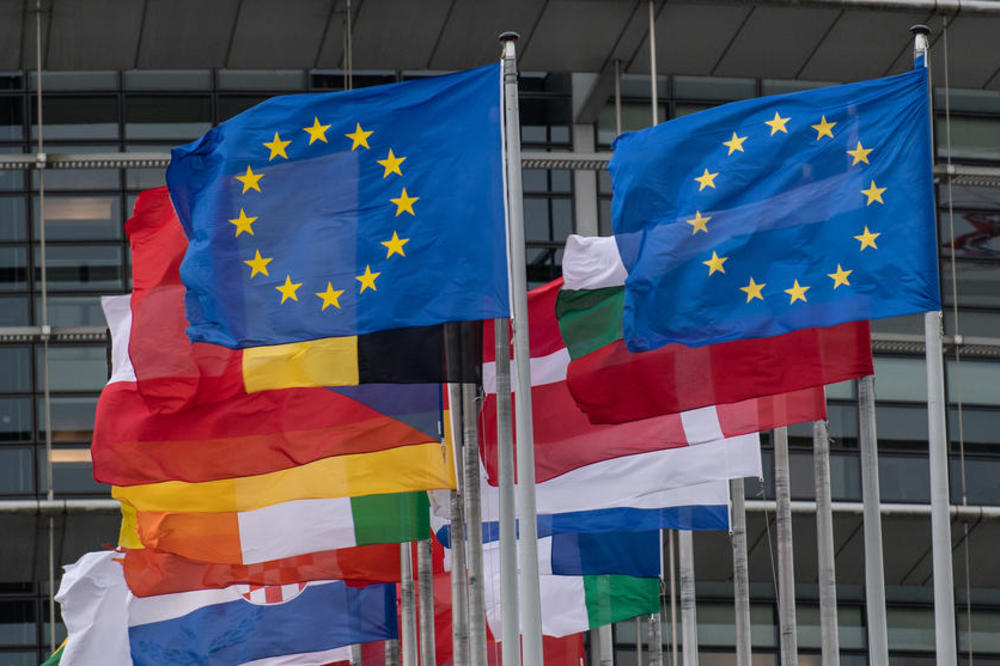 ŠAMAR KINI: EU uvela sankcije četvorici zvaničnika za kršenje ljudskih prava!
