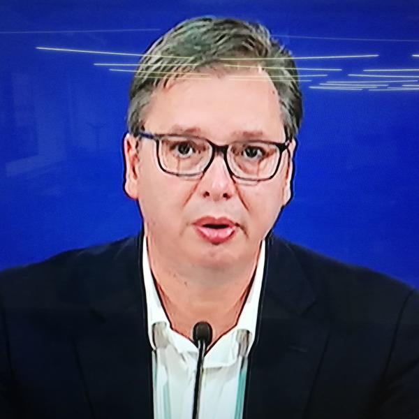NA RESPIRATORU SU LJUDI ISPOD 88 GODINA: Vučić izneo šokantne podatke!