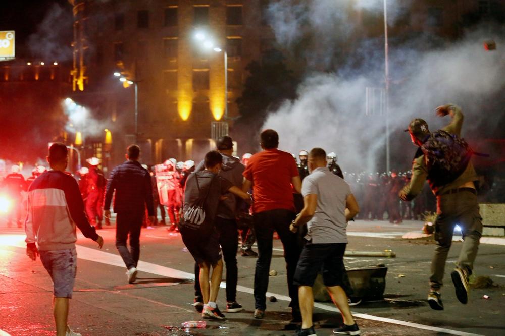 MEDIJI U SVETU: Krajnja desnica izazvala sukobe na demonstracijama