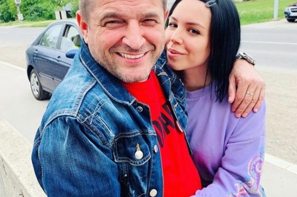 NE ZNA SE KOJA JE JAČA RIBA! Znate za jednu ćerku Baje Malog Knidže, ali čekajte da vidite ove dve bombe! (FOTO)