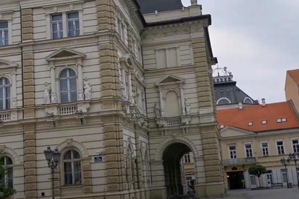 RAZBIJENI PROZORI NA GRADSKOJ KUĆI U NOVOM SADU! Bukte protesti i u ovom delu Srbije! (VIDEO)