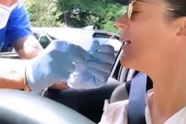 SRPSKA PEVAČICA KRENULA ZA AMERIKU! Hitno morali da je testiraju na koronu, ona SVE SNIMILA! (FOTO)