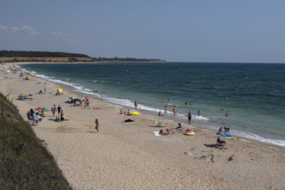 PLATIĆEMO PCR TEST! GRČKI UGOSTITELJI APELUJU NA DRŽAVU: Pustite Srbe da dođu, da spasimo sezonu!