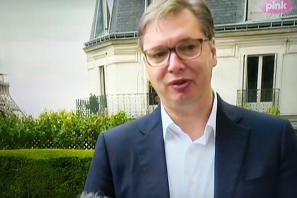 SVE TRAŽE, AKO JE TO SUŠTINA, ONDA JE SVE BESMISLENO! Vučić se iz Pariza obratio građanima Srbije