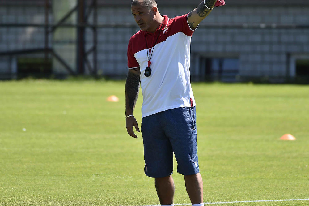 Stanković: Dobro je da su igrači danas mogli da hodaju!