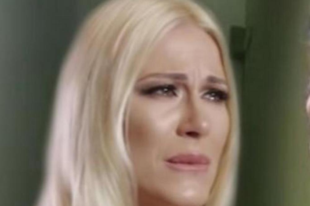 DRAMA VESNE ĐOGANI! Lepo veče joj se pretvorilo u horor, tuga! (VIDEO)