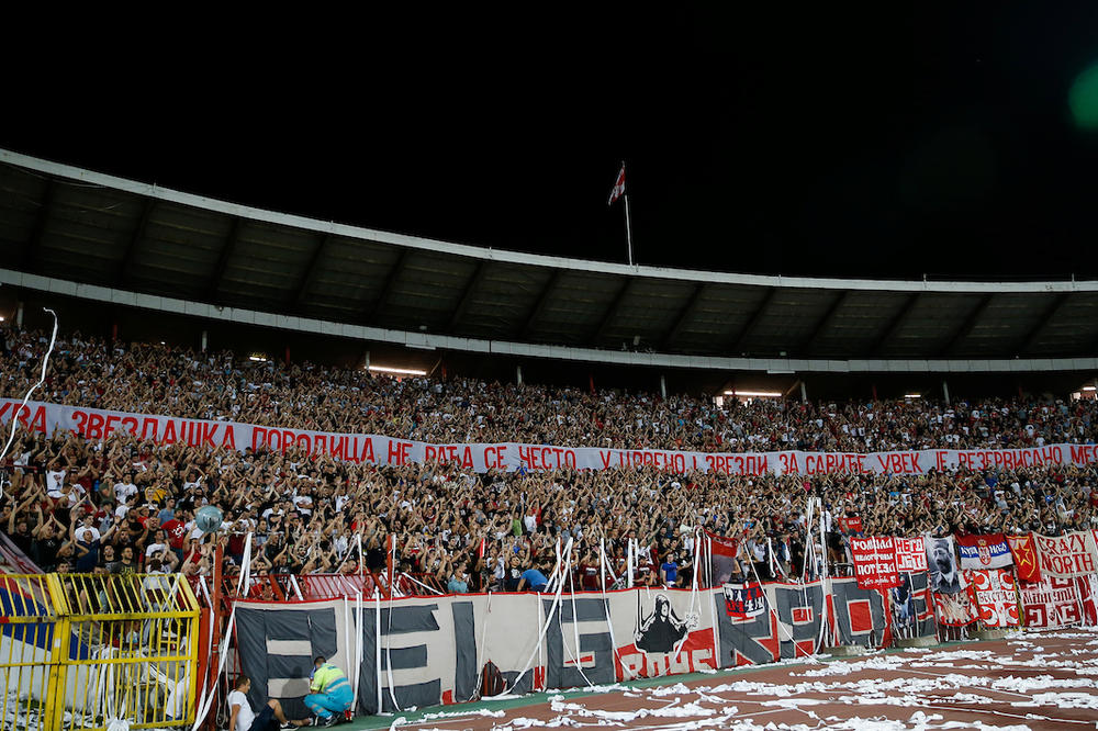 NAVIJAČI ARARATA SU NOVA BRAĆA DELIJA: Napravili zastavu posvećenu Srbiji i ratu u njihovoj zemlji! (FOTO)