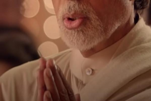 POZNATI GLUMAC I NJEGOV SIN ZARAŽENI KORONOM: Testirana cela porodica - milijardu ljudi se moli za njega!