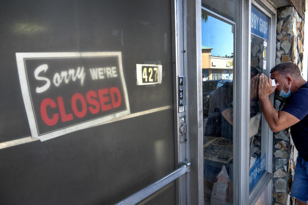 TRAMP JE TVRDOGLAVI JARAC: Amerika bi se mogla ponovo zatvoriti zbog korone, on bi novi mandat!