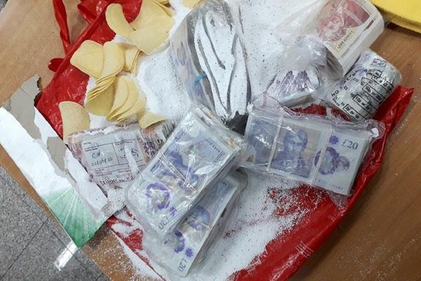 Preko 100.000 funti u vekni hleba, čipsu, prašku za pranje...