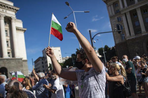 NEĆETE VEROVATI! Skoro 66.000 građana Severne Makedonije dobilo BUGARSKO DRŽAVLJANSTVO!