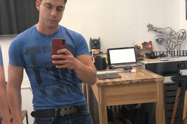 SARI SE SVIĐA SNAJKA! Ovo je nova devojka Filipa Reljića! (FOTO)