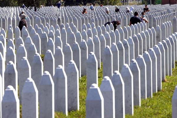 SPREMA SE NOVA ŠAMARČINA SRBIMA: Američki kongres donosi rezoluciju o genocidu u Srebrenici