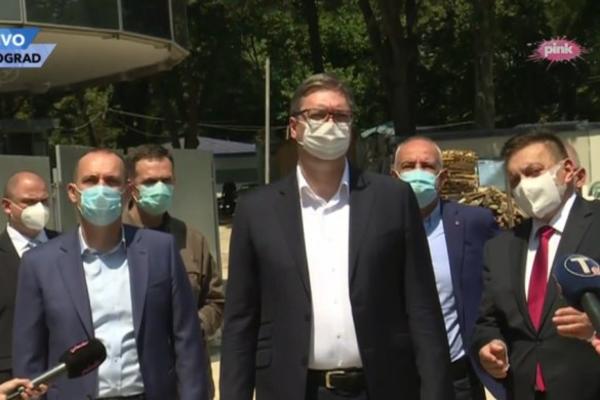 SUTRA UZBUDLJIVO PREPODNE U BATAJNICI: Predsednik prisustvuje prikazu sposobnosti Vojske Srbije!