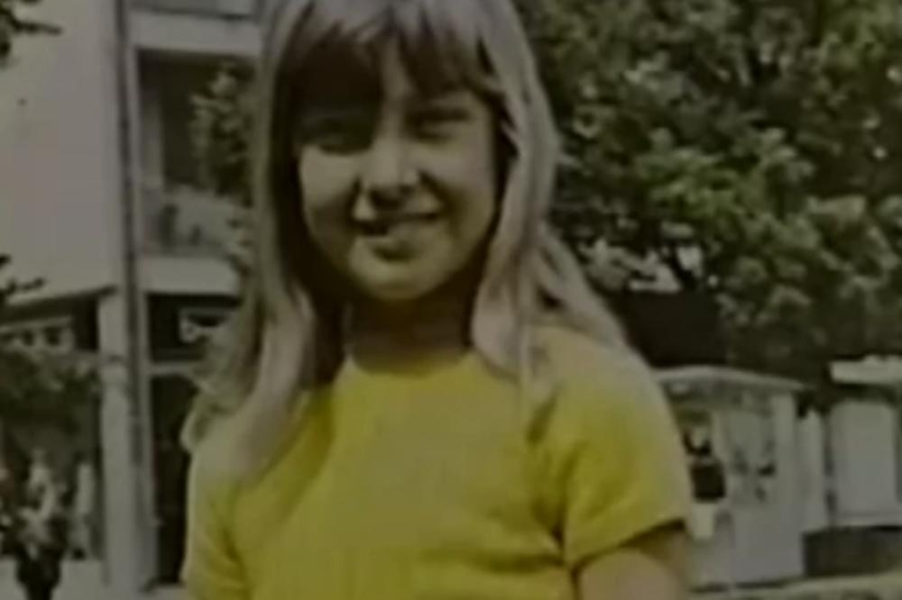 SA 10 JE POČELA DA PEVA, A DANAS JE NAJBOLJA SRPSKA PEVAČICA! Da li možete da prepoznate devojčicu sa slike?