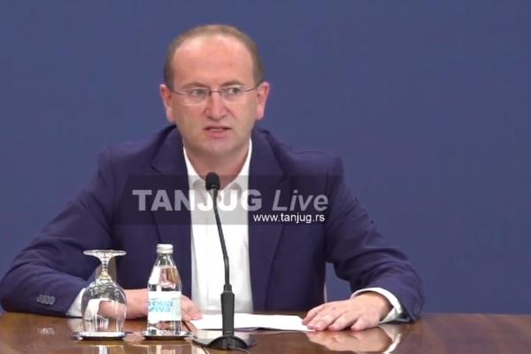 "DOZOVITE SE PAMETI" Dramatično obraćanje dr Gojkovića: "Mi nemamo dovoljno lekara da vam pruže pomoć"