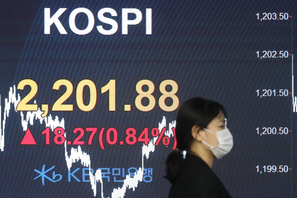 DOLAZI SMRT BANKAMA! Ovaj izveštaj objašnjava zašto se polovina svetskih banaka gasi!