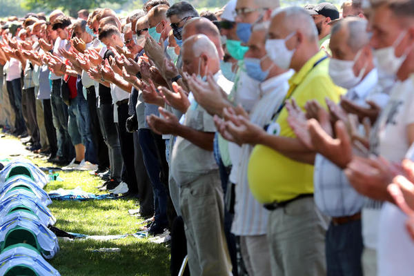 NEZAVISNA MEĐUNARODNA KOMISIJA: U Srebenici nije bilo genocida!