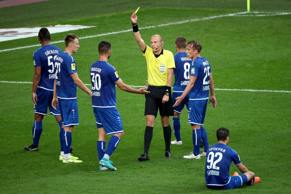 ZBOG KORONAVIRUSA OPSTALI U PREMIJER LIGI: Neverovatna sreća za klub koji se 'davio' cele sezone!