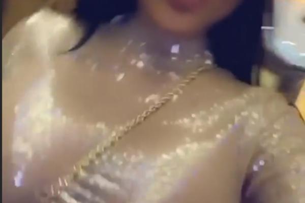 TAMARA ĐURIĆ JE UPRAVO IZGUBILA BEBU, A SADA SNIMA MEĐUNOŽJE I GOLE GRUDI: Bog je tako hteo, tvrdi starleta