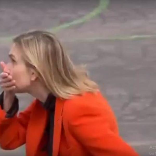 URNEBESNO! Francusku državnu sekretarku UHVATILA PANIKA, postala hit na društvenim mrežama (VIDEO)