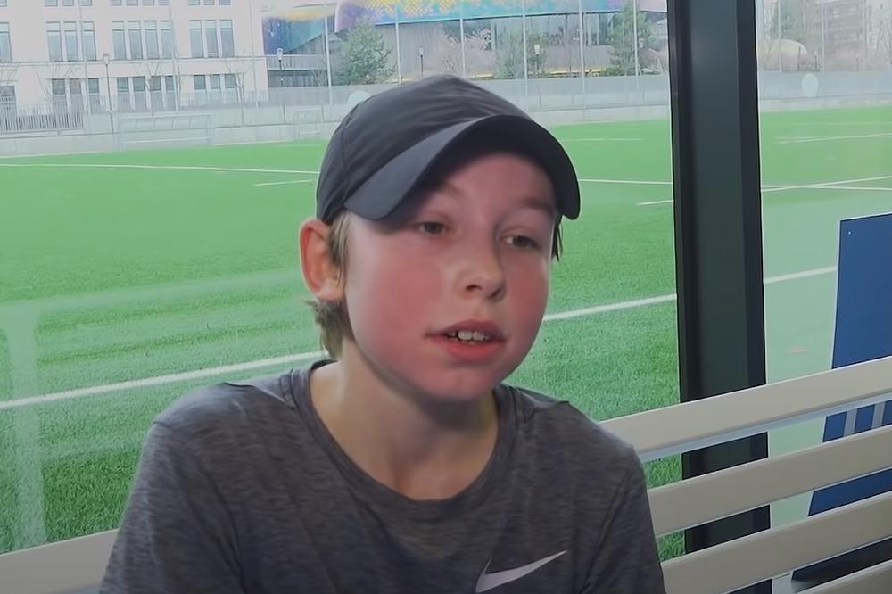 ŠVAJCARAC, A IDOL MU JE NOVAK: Teniski biser sebe bodri na srpskom jeziku, a ima i opasan sindrom!