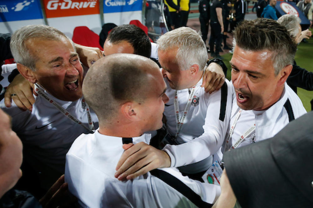 MORAO JE TO DA URADI: Bivši trener Partizana se POVUKAO sa klupe Superligaša, kada čujete razlog RAZUMEĆETE odluku!