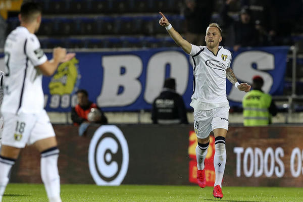 UROŠ RAČIĆ U TIMU SEZONE ŠPANSKE PRIMERE! Ovo još nikome iz Valensije nije uspelo