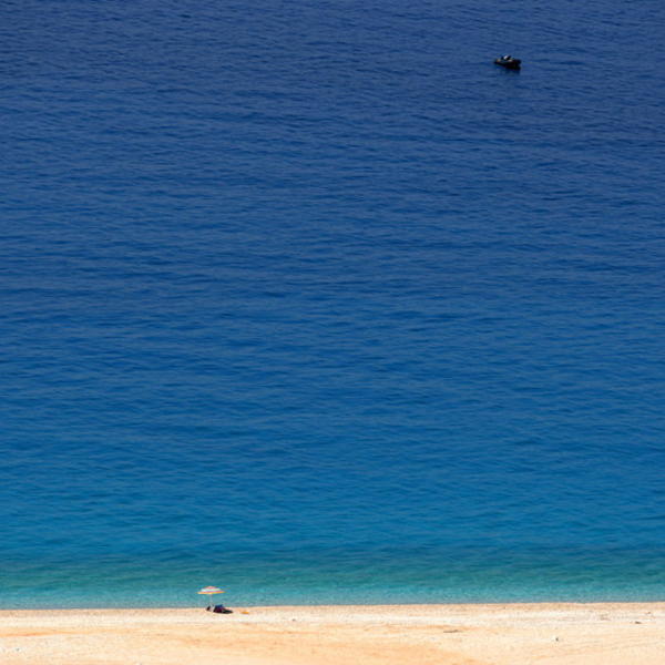 CRNOGORCI PROMENILI ODLUKU: Podigli RAMPU za turiste iz OVE ZEMLJE!