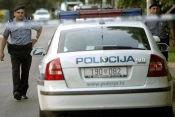 CRN DAN U BOSNI, POGINULA DEVOJKA U UDESU! Policija vrši uviđaj nove nesreće